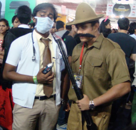 Comic-Con_Bangalore_2014_Dentist_Shikari_Shambu